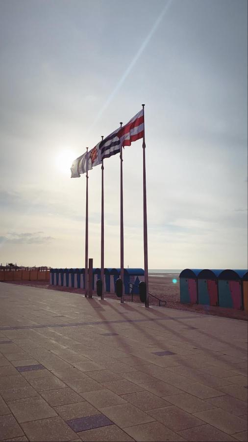 La Suite Malouine Dunkirk Exteriör bild